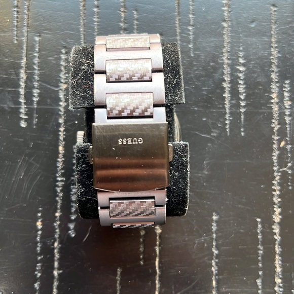 Guess carbon fiber watch men’s - Picture 5 of 10